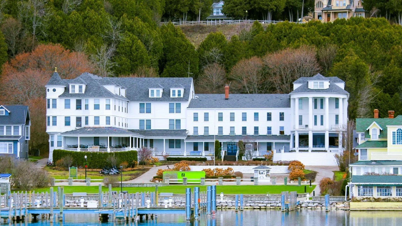 Historic Island House Hotel